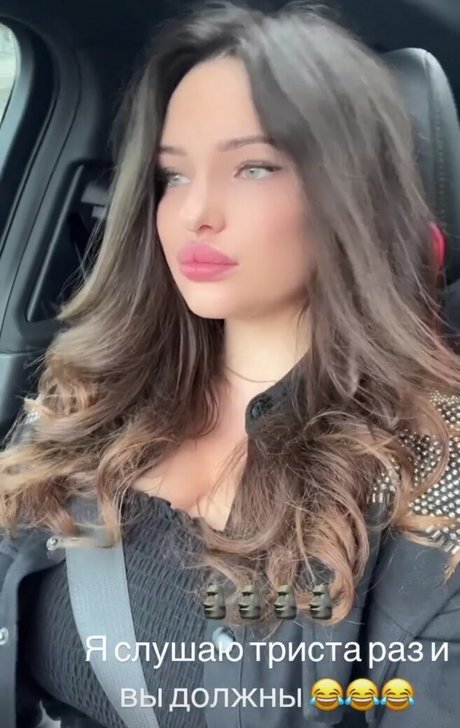 アジアンシャワー OnlyFans ヌード 画像