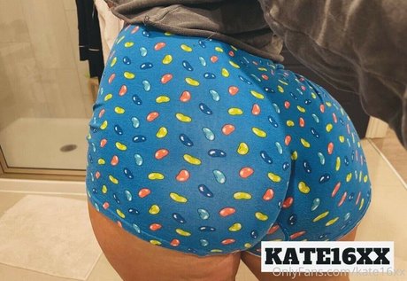 巨乳のマンコOnlyFans アート裸 写真