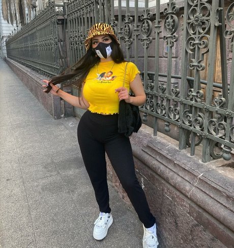 潮吹きマンコOnlyFans セクシーヌード 写真