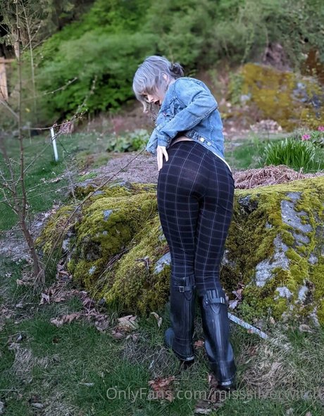 misssilverwitch ポルノスター 写真