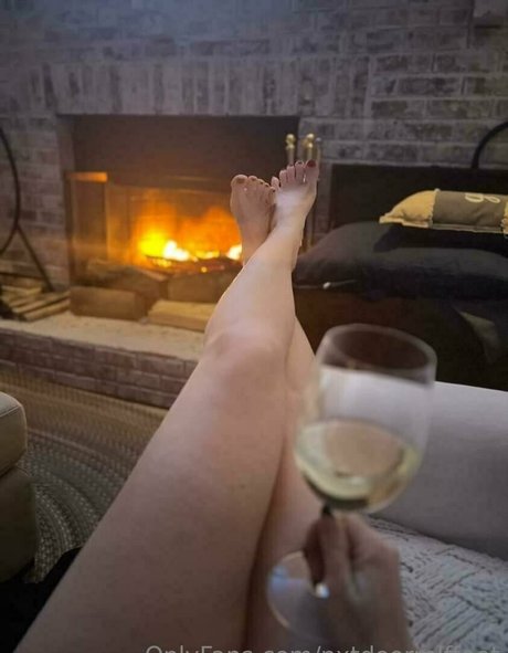 nxtdoormlffeet ポルノスター ギャラリー