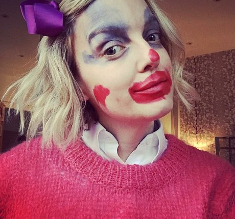 Lauren Laverne エロティックモデル 写真