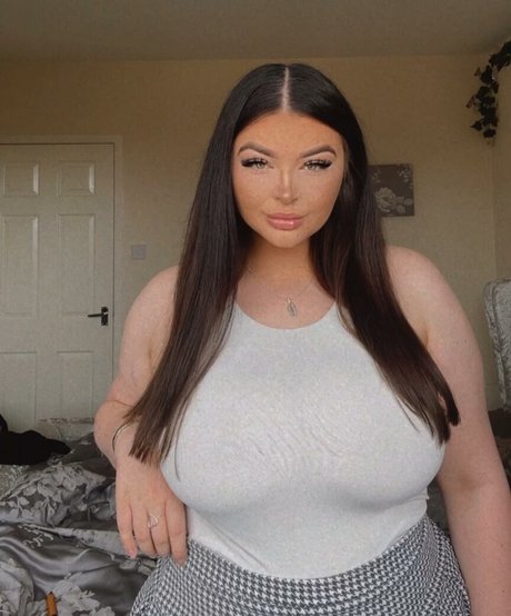 Katie Kerman エロティックなスター 画像