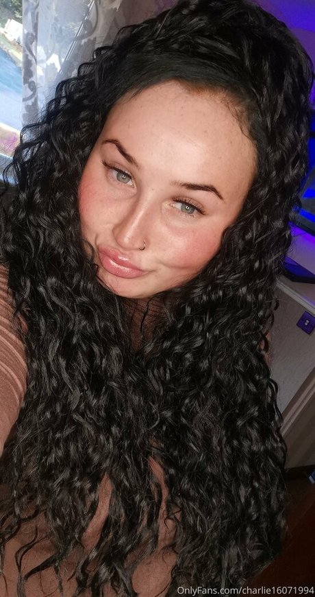 charlie16071994 HDポルノスター 画像