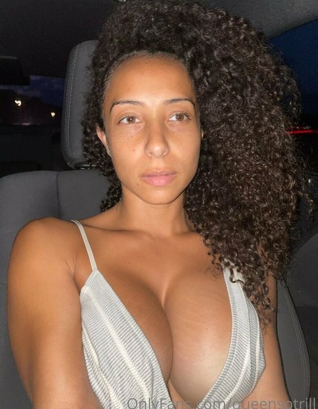 ゴスアジアンOnlyFans ポルノ 写真