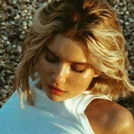 Katerina Pluchevskaya 独占モデル 写真