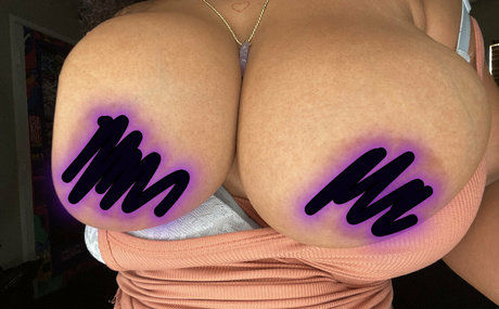 毛深い妊婦OnlyFans 裸 写真