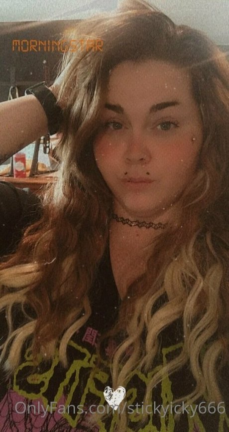 stickyicky666 ポルノスター エロティック 画像