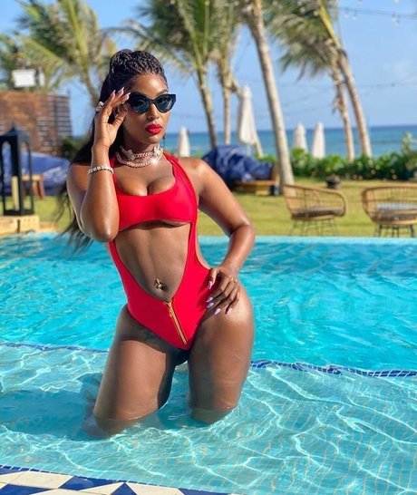 Amara La Negra HDモデル 写真