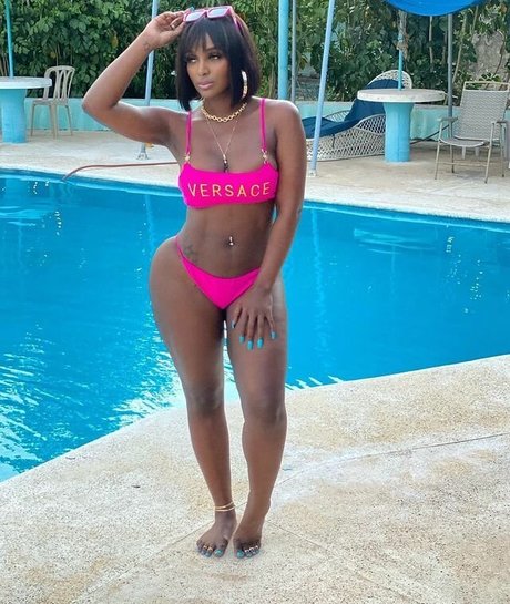 Amara La Negra ホットなポルノスター 写真