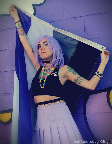 チンコを持つ女たち OnlyFans アートヌード 写真