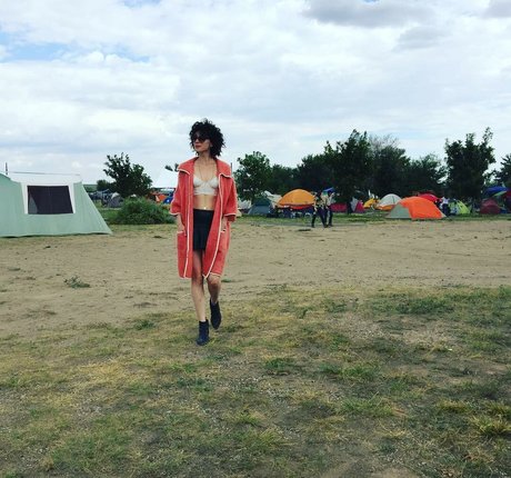 Annie Clark エロティック女優 写真