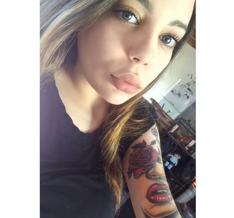 ティーンのおっぱいOnlyFans 美しい 写真