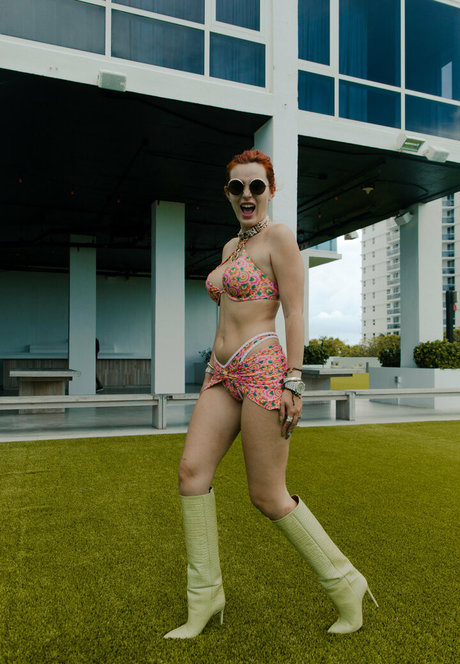 bellathornevip トップスター 写真