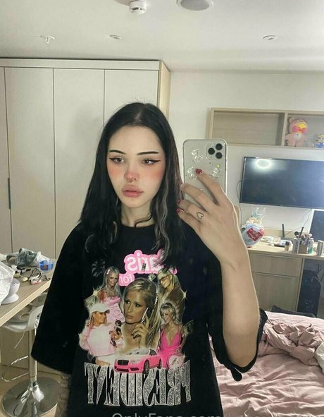 kateumarru 裸のポルノスター 画像