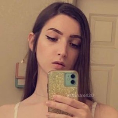 刑務所のOnlyFans ポルノグラフィック 写真