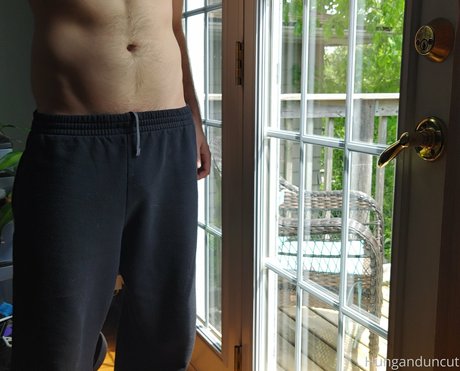 hunganduncut アートモデル 写真