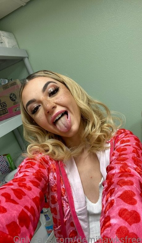 成熟したブロンドのOnlyFans 素敵 画像