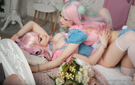 Kamelya chan ヌードスター 写真