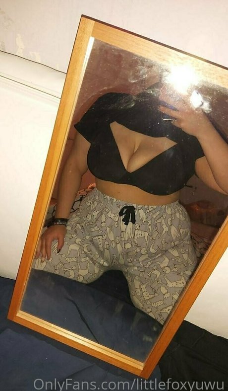 littlefoxyuwu スター 裸 ギャラリー