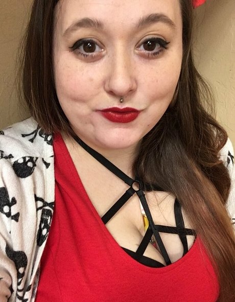 leahloolabelle セックスモデル 写真