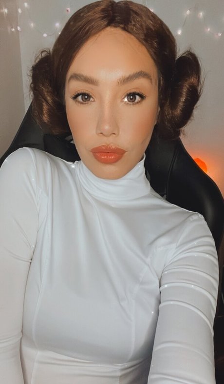 All Bella ヌードモデル 写真