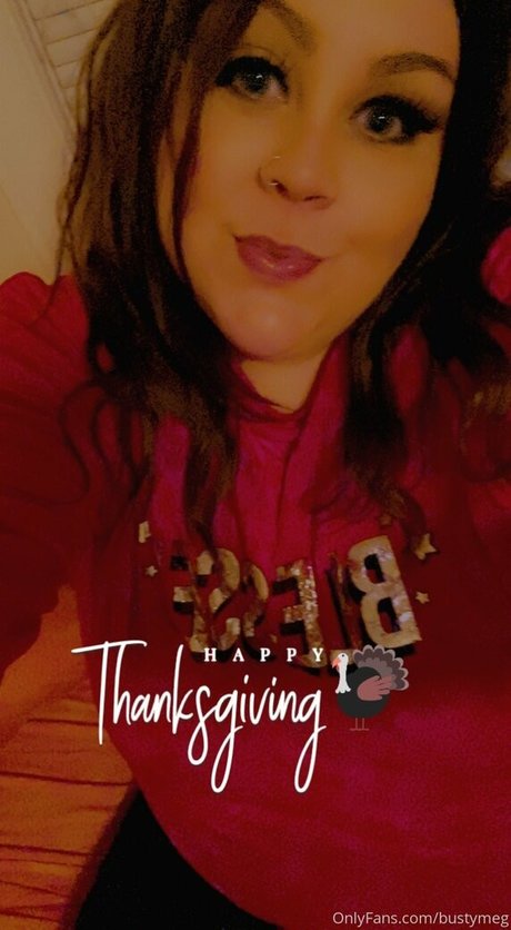 bustymeg ヌードのポルノスター ギャラリー