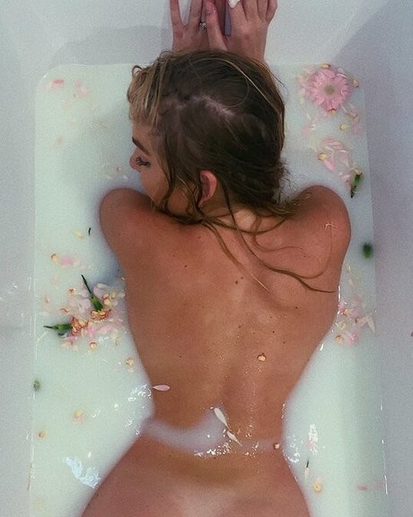 yarn clark セクシーモデル 写真