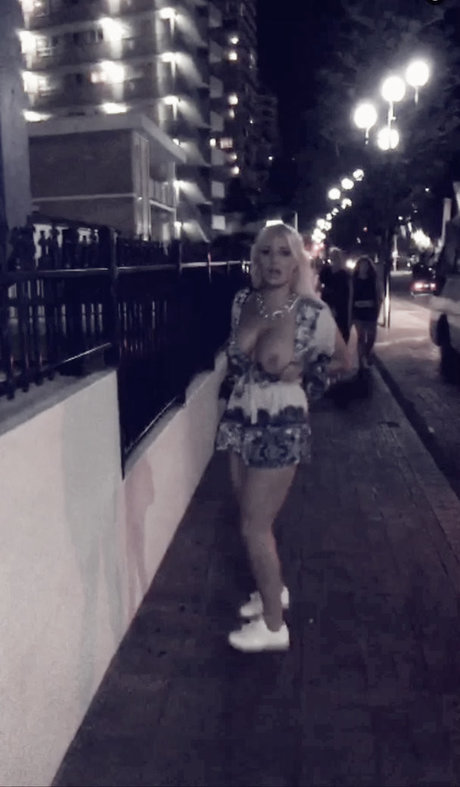 asmr ゲイ onlyfans アート裸 写真