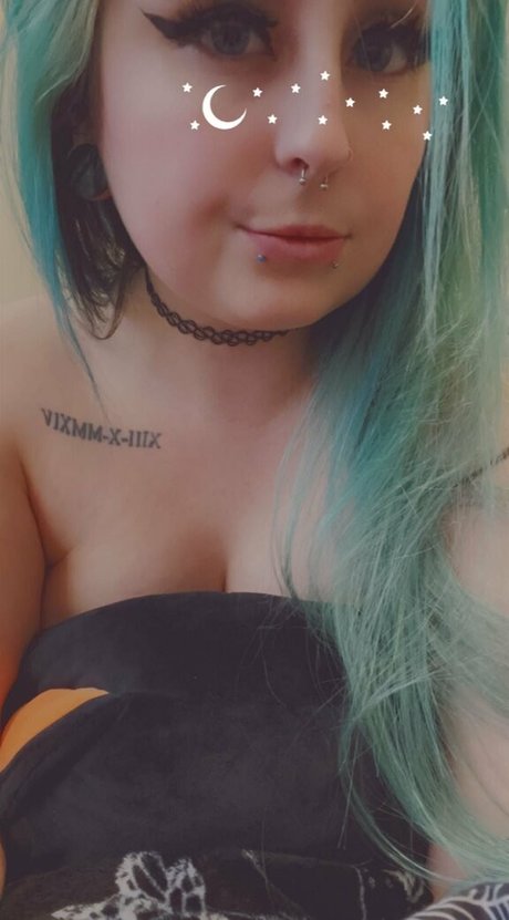 littlekittenn アダルトモデル 写真