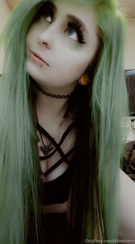 双子の姉妹OnlyFans xxx 画像