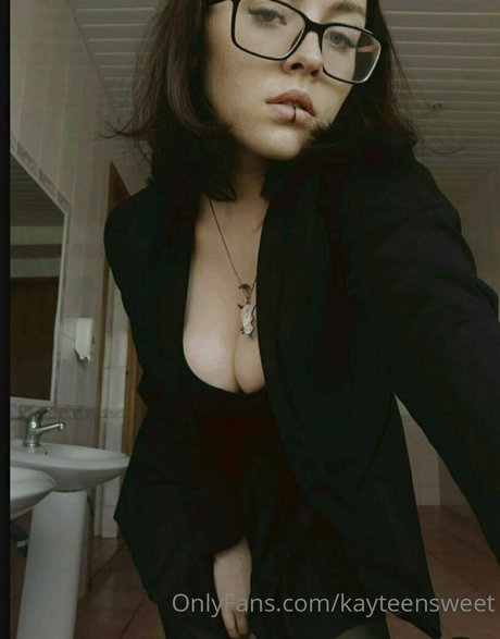 裸のプリンセスOnlyFans 美しいヌード 画像