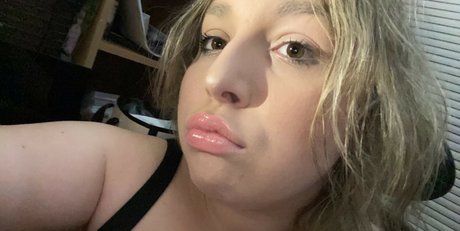 baddiealexaaa ポルノスター 画像