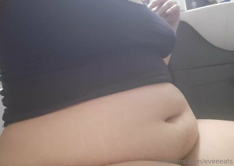 eveeeats 独占モデル ギャラリー