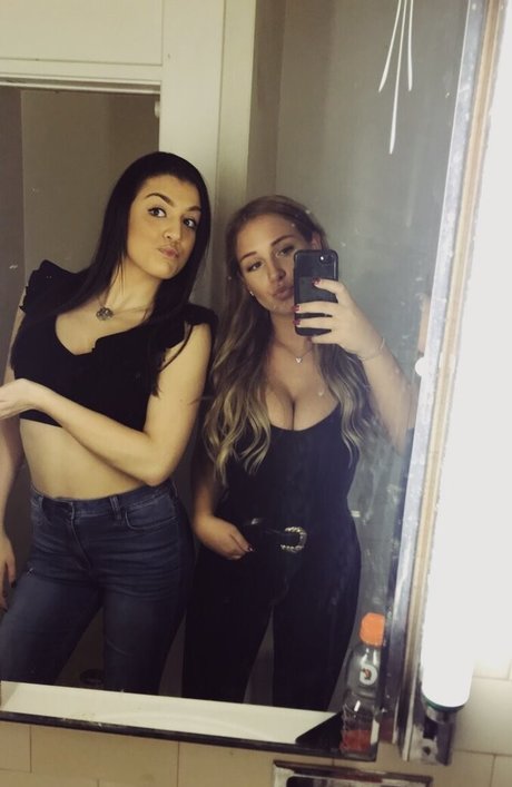 Cassandra Spano ポルノスター セクシー 写真