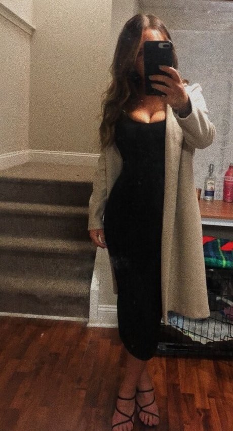 Cassandra Spano セクシーなスター 写真