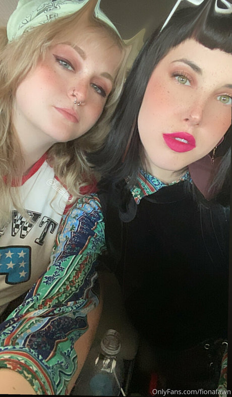 fionafawn ポルノスター 写真