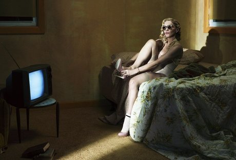 女装オンリーファン ポルノ 写真