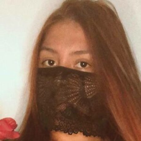 Giovana Damacena モデル 写真