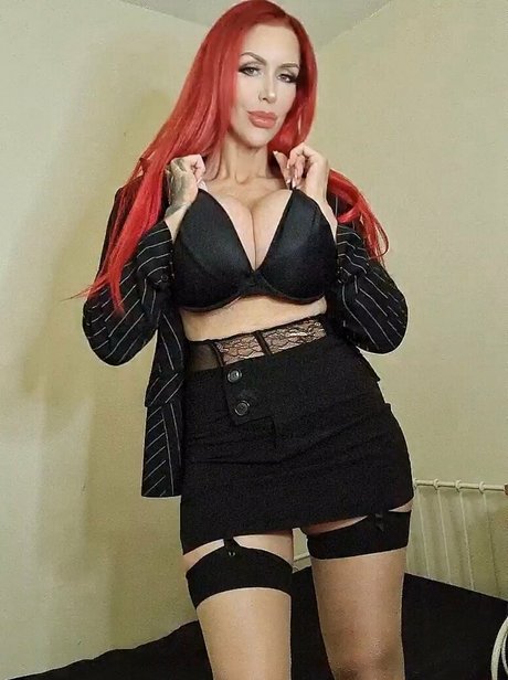 taniaamazon アートモデル 画像