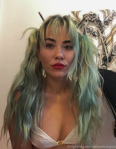 巨乳とお尻のOnlyFans セクシー 画像