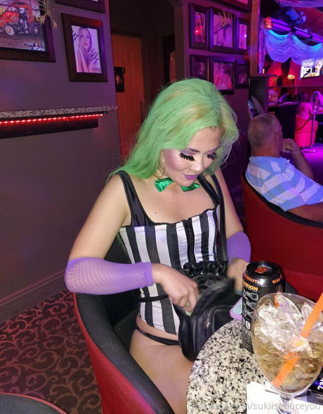 黒人フェムボーイOnlyFans セクシーヌード 写真