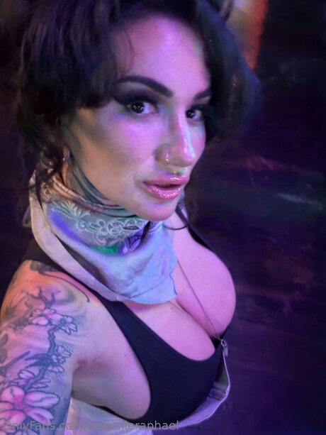 arabelleraphael HD女優 写真