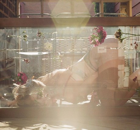 ニューハーフ ドミナトリックス OnlyFans エロチック 画像