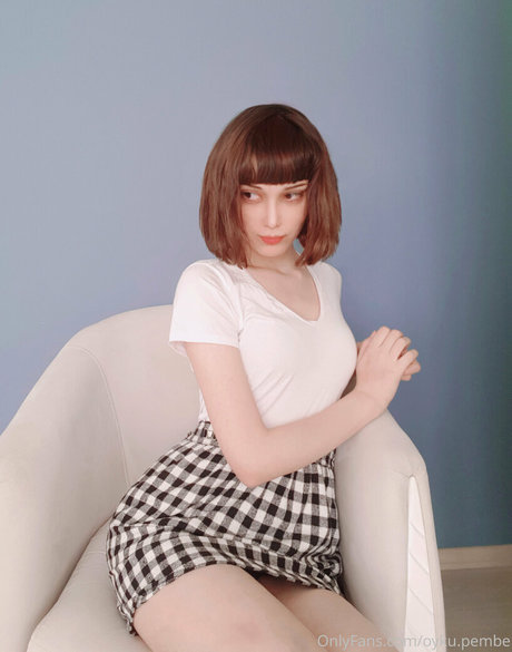 oyku pembe 独占スター 写真