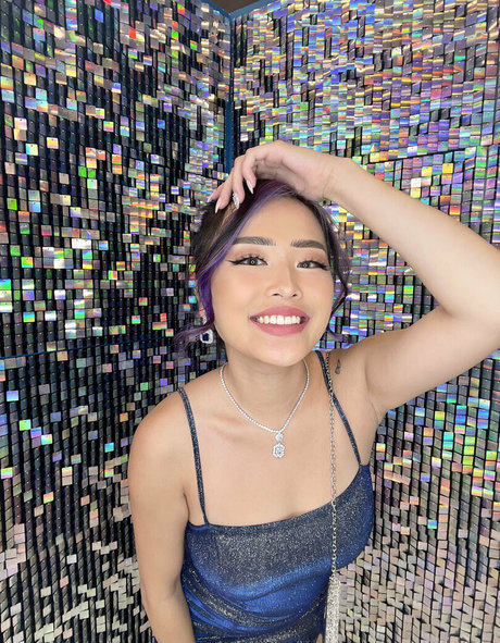 kaliauniverse 裸のモデル ギャラリー