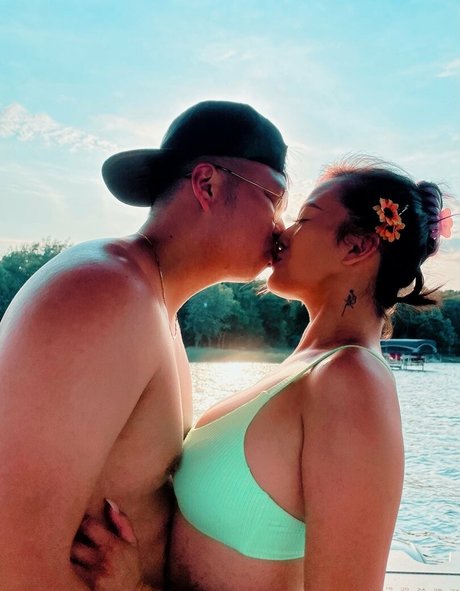 kaliauniverse アート女優 写真