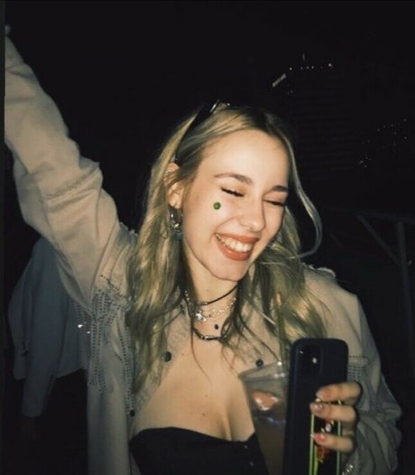 Elena Lagou HDポルノスター 写真