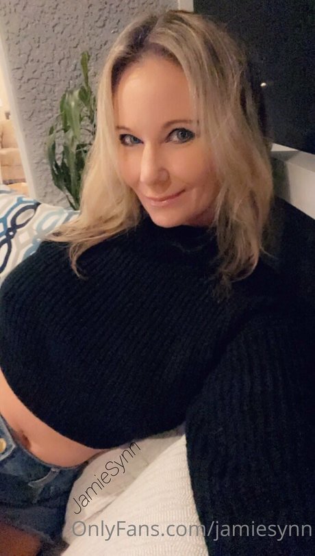 jamiesynn 裸のスター 画像