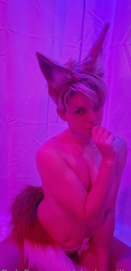 starkzzzilla アートモデル 写真